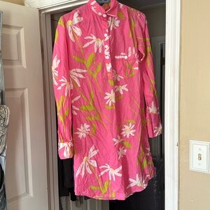 Lilly Pulitzer women’s pink dress with belt.